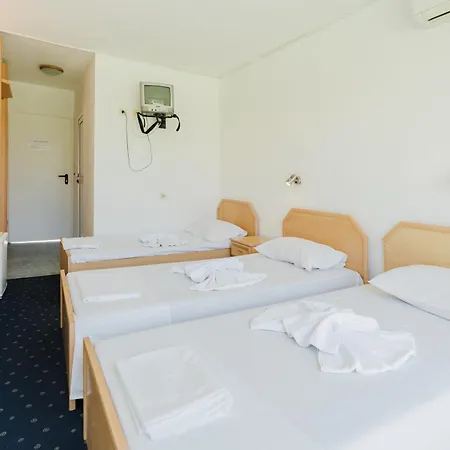 Sunny Breeze - Free Parking