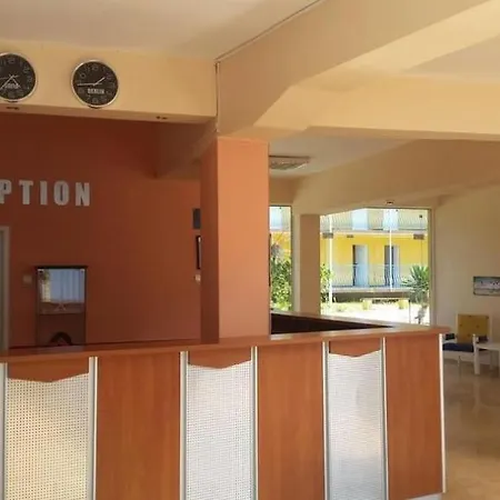 Sunny Breeze Hotel 2*