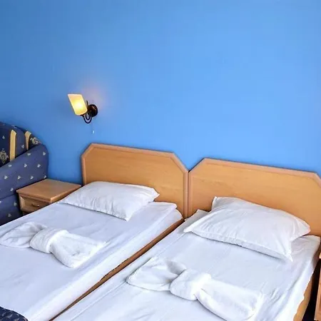 Sunny Breeze Hotel
